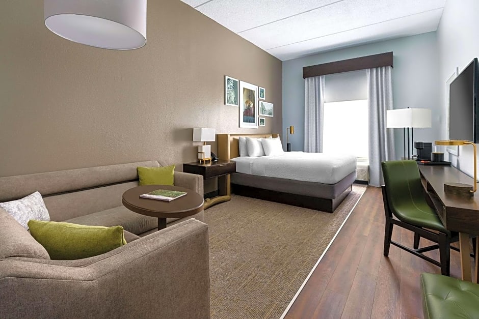 The Bluff Hotel Savannah, Tapestry Collection by Hilton