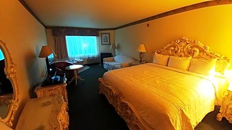 King Room with Spa Bath