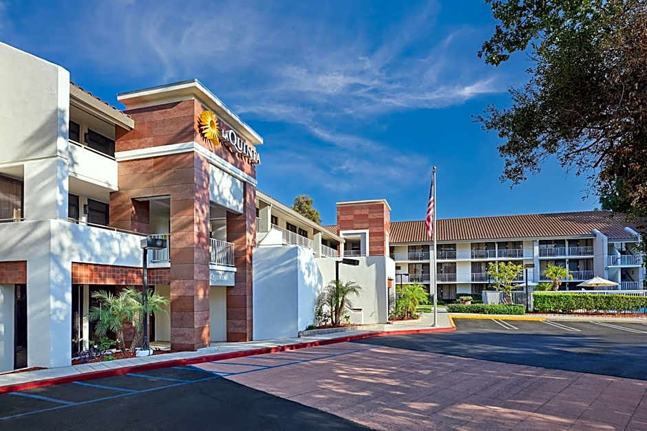 La Quinta Inn & Suites by Wyndham Thousand Oaks Newbury Park