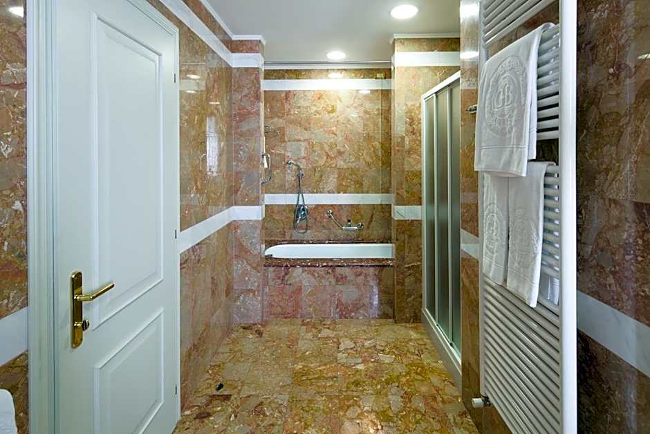 Hotel Terme Due Torri - Hideaway & SPA