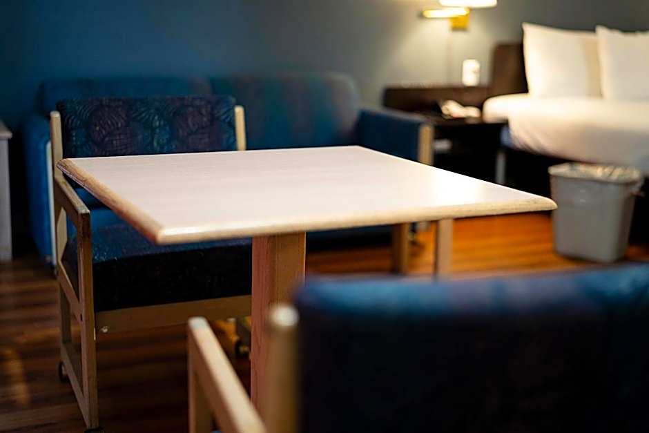 Hermiston Inn & Suites