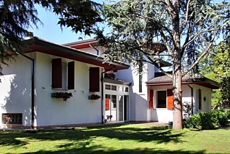 B&B Vanessa House