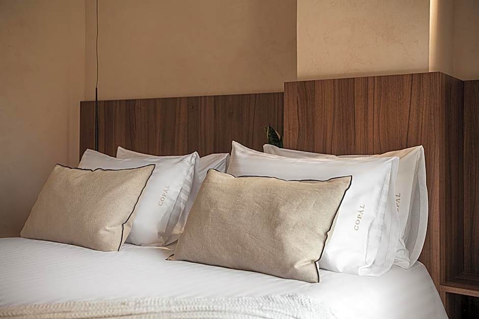 Copal Simple Staying