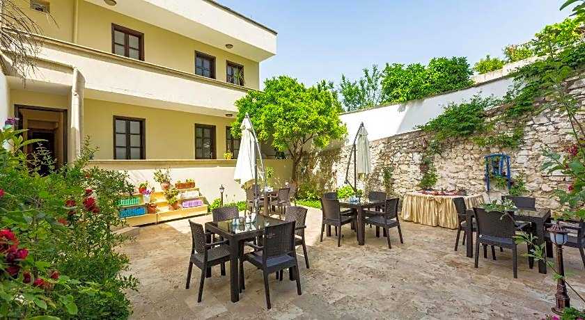 Old Town Boutique Hotel