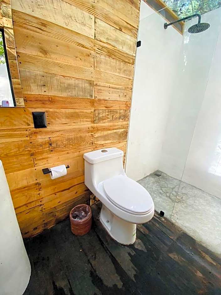 Hotel Oxú Solo adultos