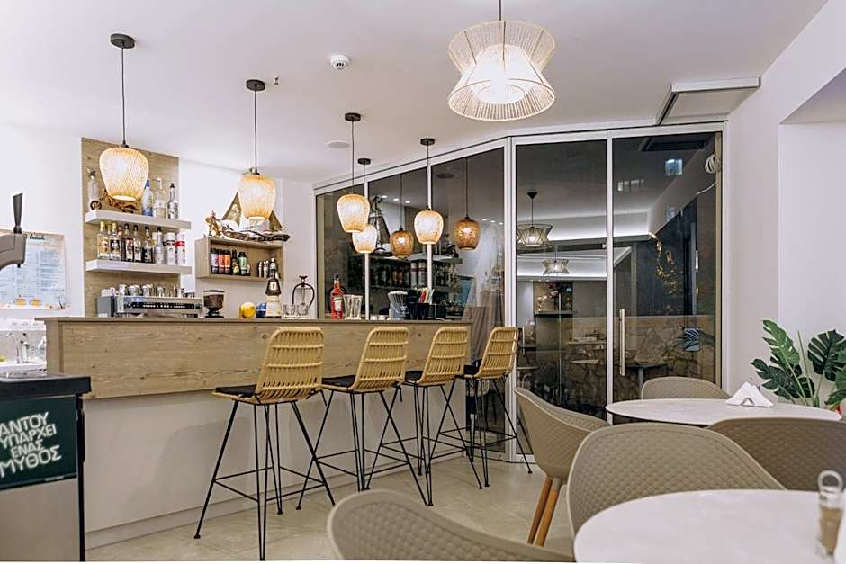 Theo Beach Hotel Apartments