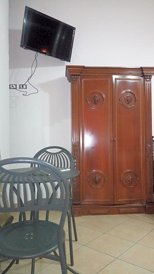 Annabella's Country House