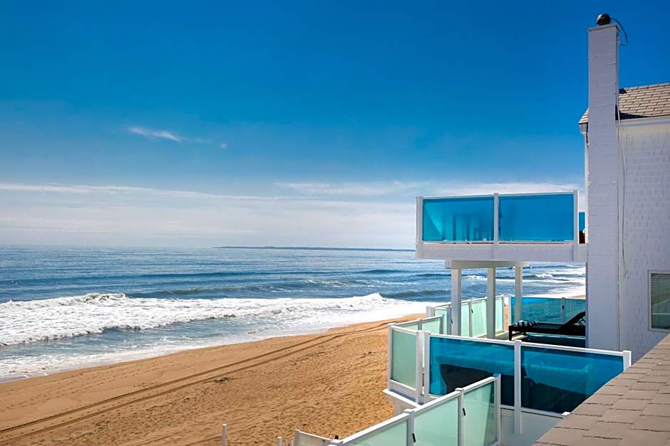 Blue - Inn on the Beach