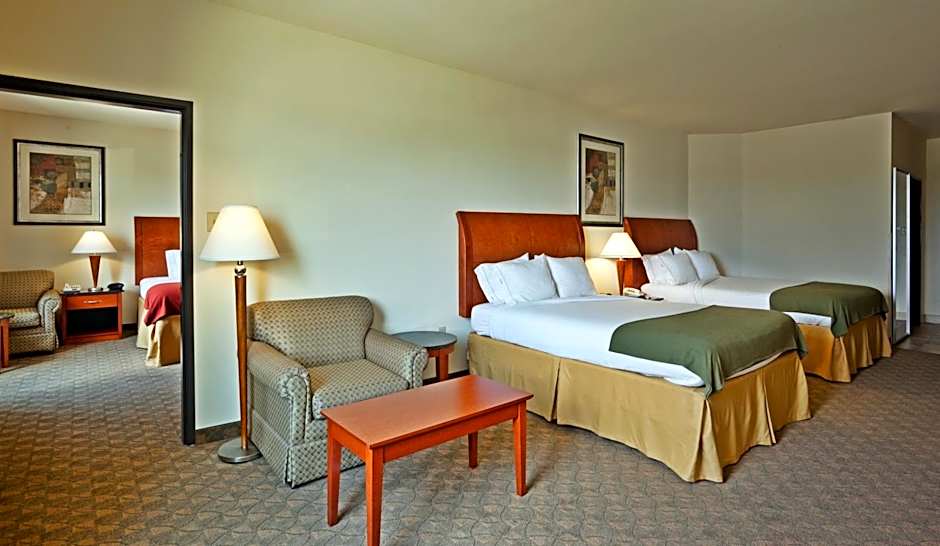 Holiday Inn Express Hotel and Suites Fairfield-North By IHG