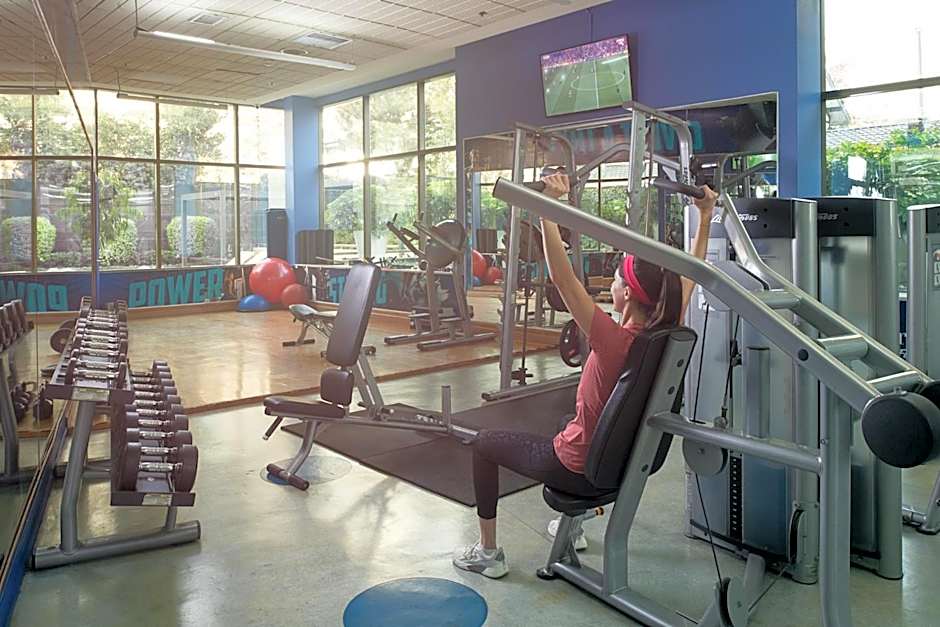 Boulevard Suites Hotel