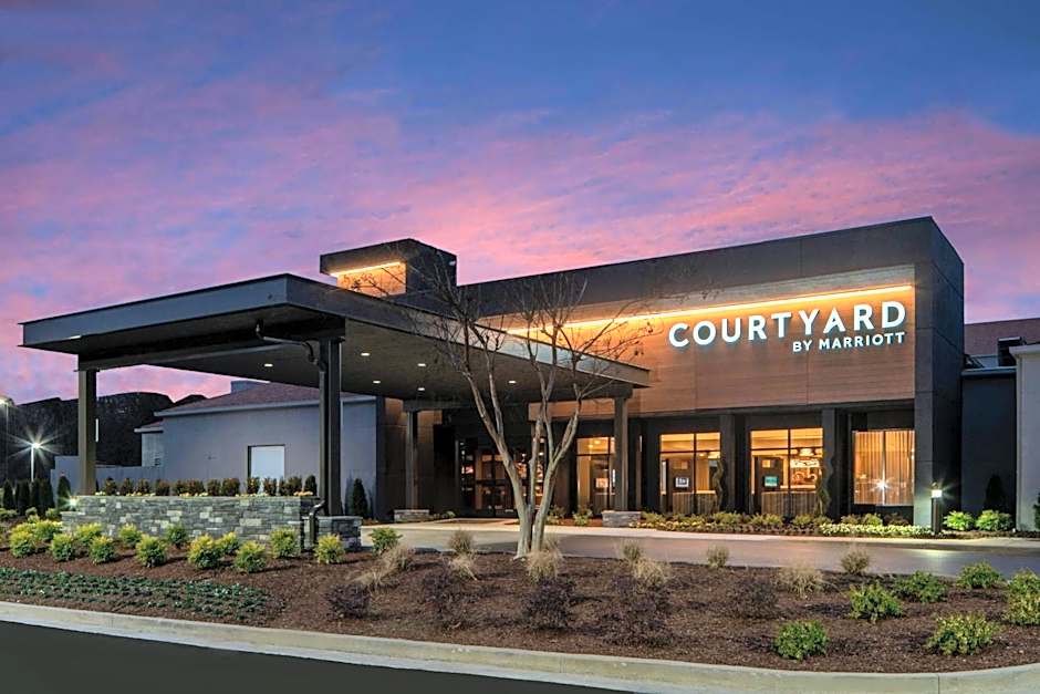 Courtyard by Marriott Memphis Airport