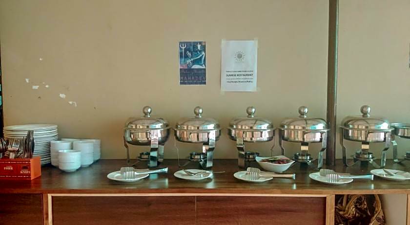 Dwivedi Hotels - Palace On Steps