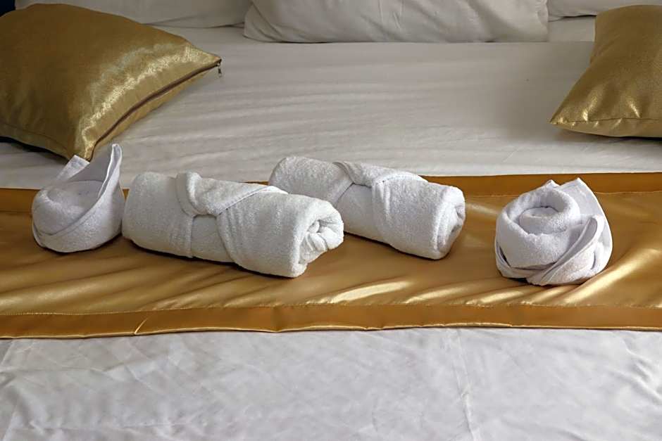 Al Jamal Suites
