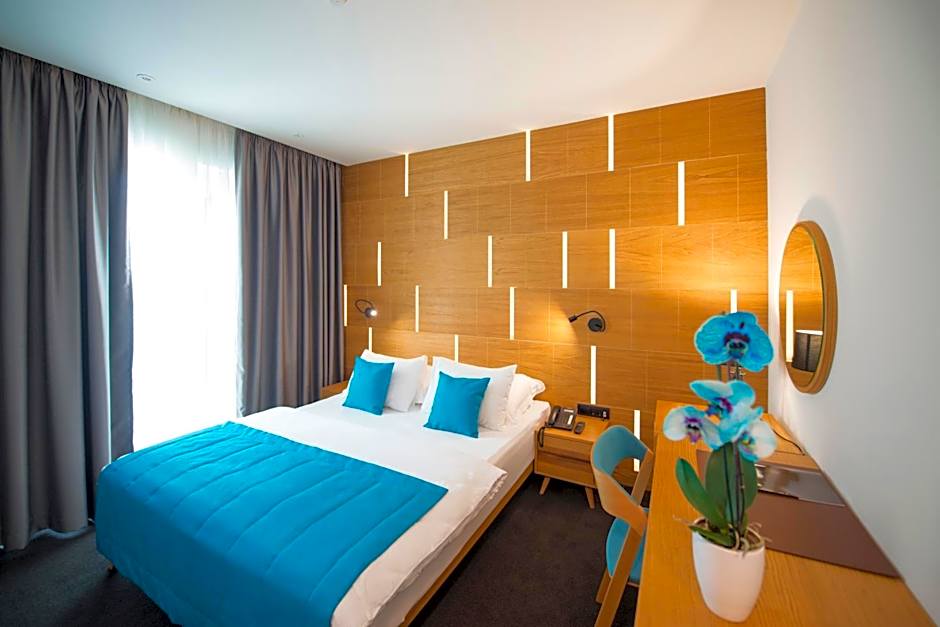 Hotel Sana