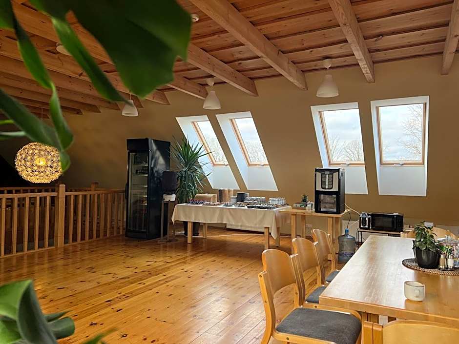 Abzali Hotel and Restaurant with self check-in