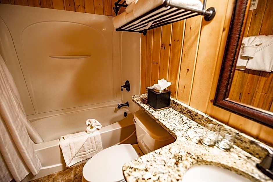 Elk Country Inn
