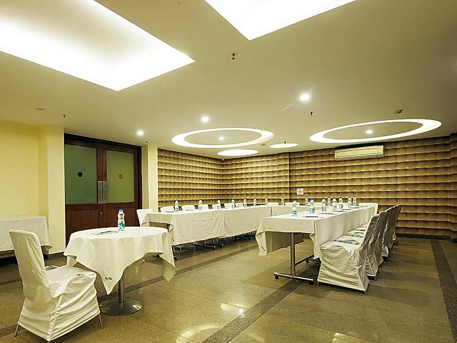 Alpina Hotels & Suites