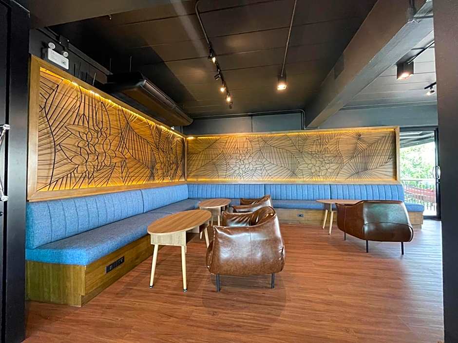 The Bedrooms Maeklong and Services Apartment