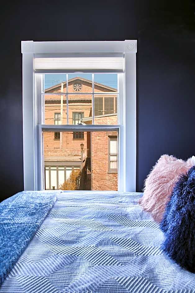 Nest Hudson
