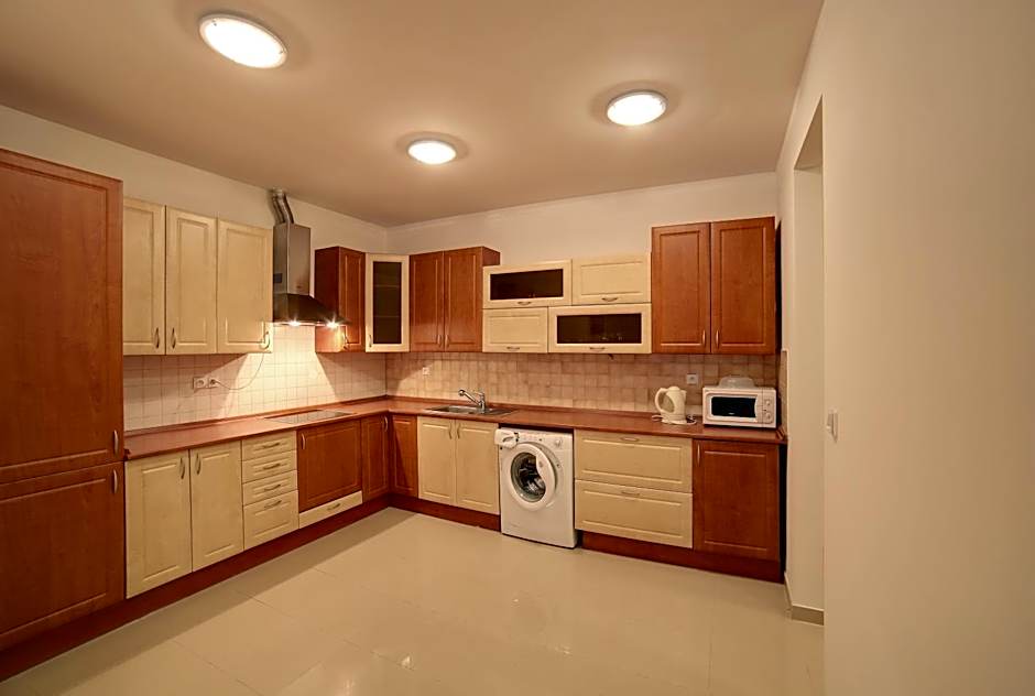 Slunecni Lazne Apartments