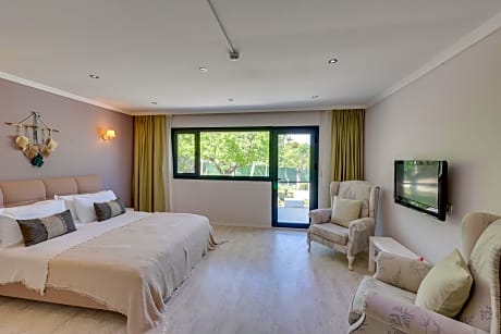 Double Room with Garden View