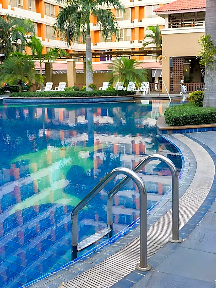 Eastern Grand Palace Hotel