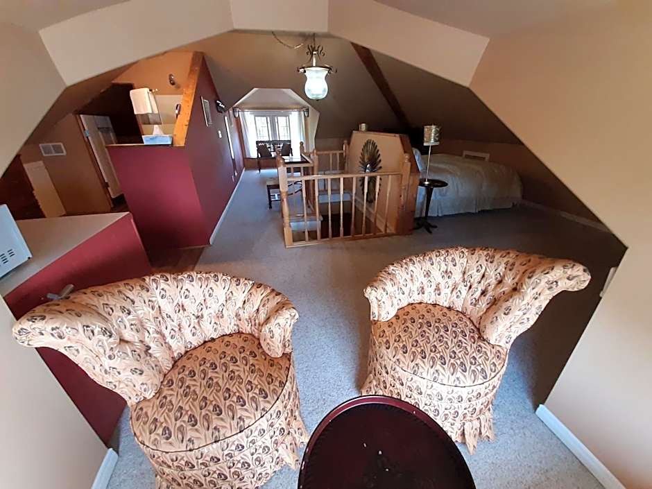 Stonewater Manor B&B