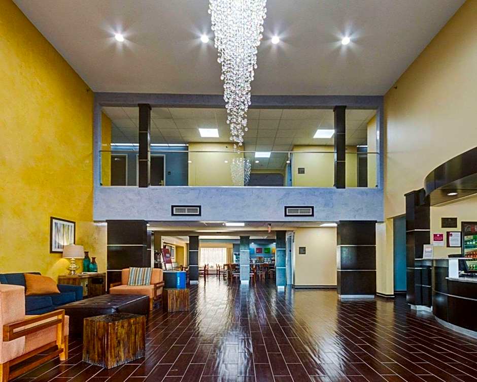 Comfort Suites Lake Ray Hubbard – Rowlett, TX