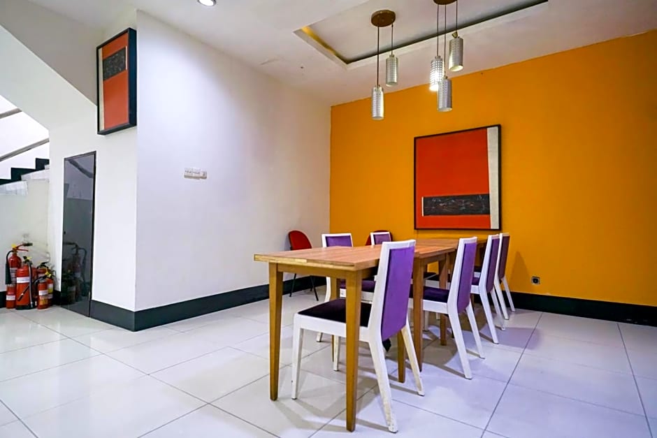 Urbanview Hotel Bes Mangga Besar