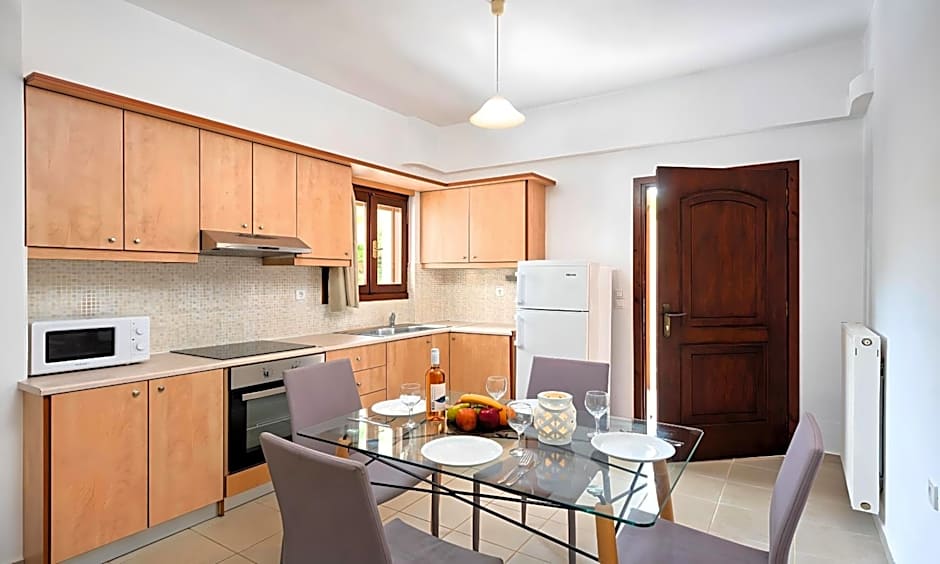 Island Villa Heated Pool