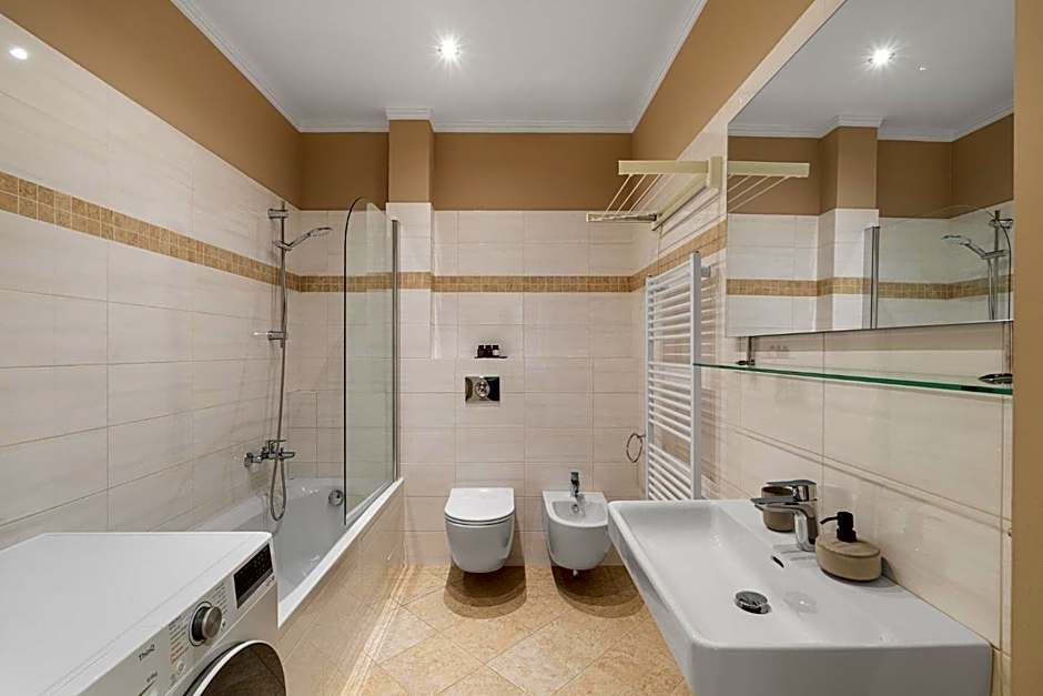 Hunger Wall Residence
