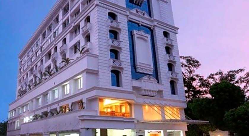 Hotel Airlink Castle