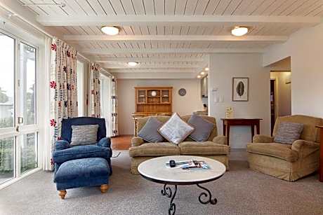 Queen Room with Spa Bath