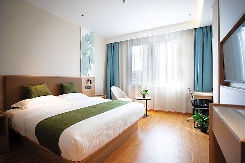 GreenTree Inn Express Shanghai Pudong Lingang New City Yunhan Road