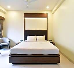 Hotel Kohinoor Plaza