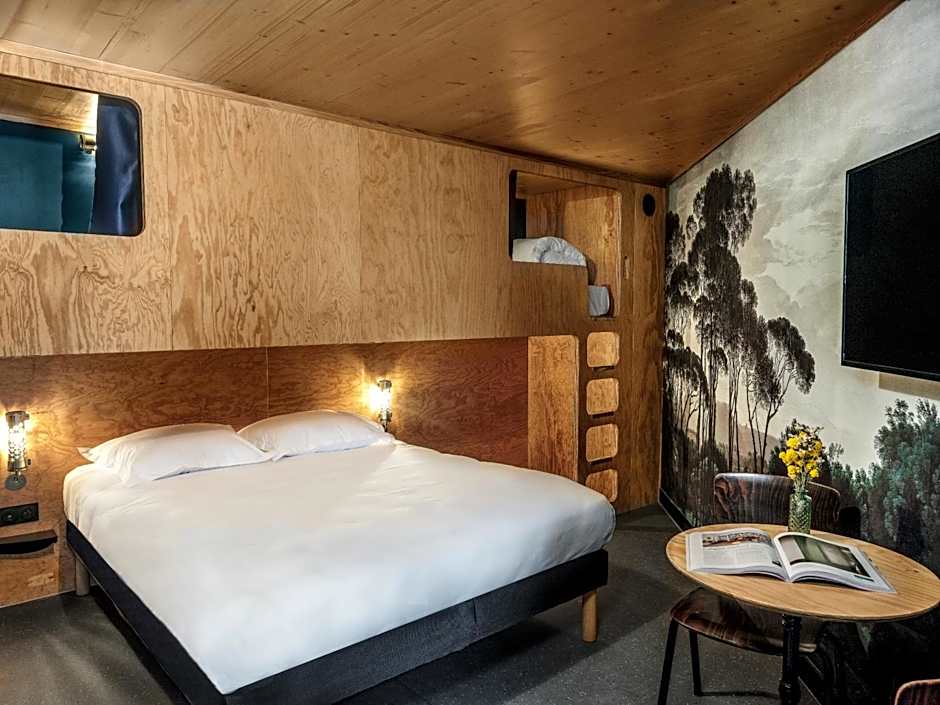 Eklo Hotels Paris Roissy CDG Airport