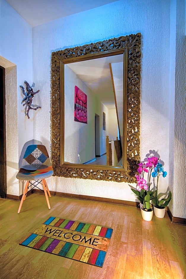 City point rooms & more