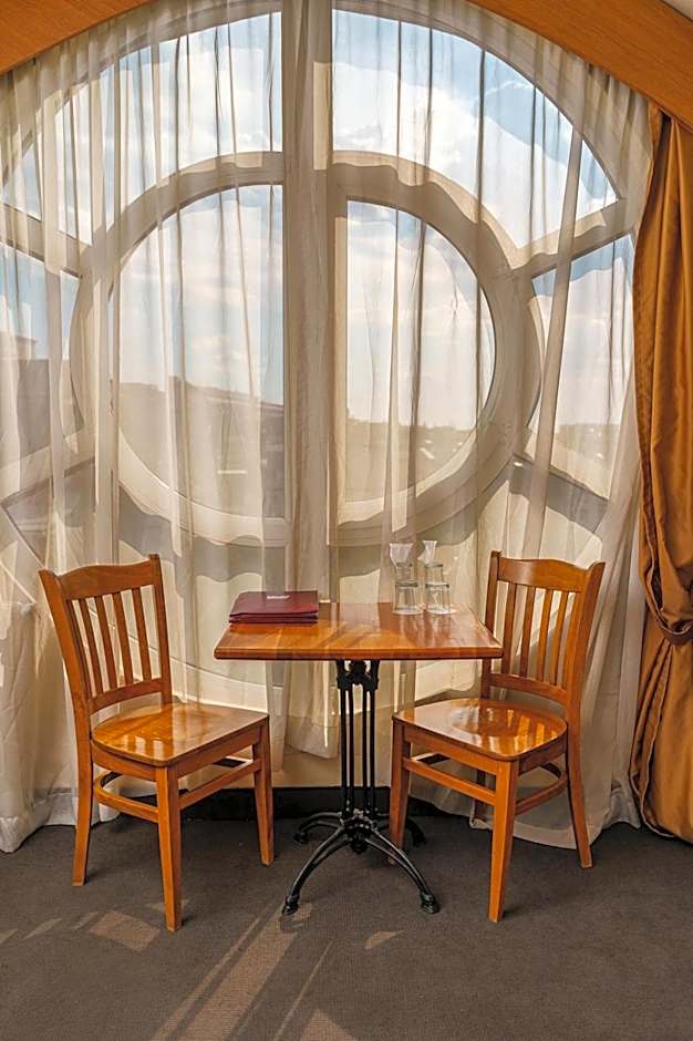 Hotel Avion - Self check in