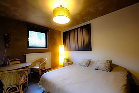 Twin Room with Shower