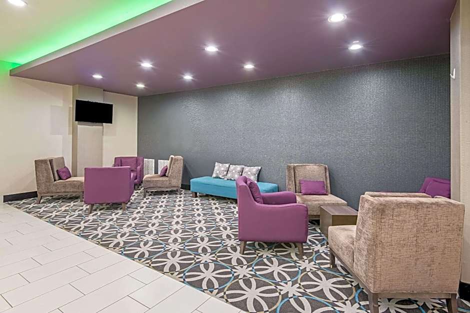 La Quinta Inn & Suites by Wyndham Weatherford OK