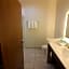 Holiday Inn Express & Suites Coffeyville By IHG