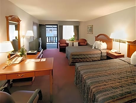 Double with 2 Double Beds