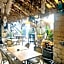 Al Yakhour Hostel