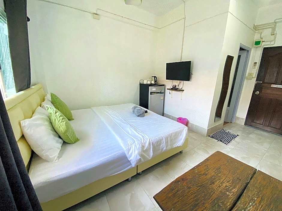 Miss Hong House