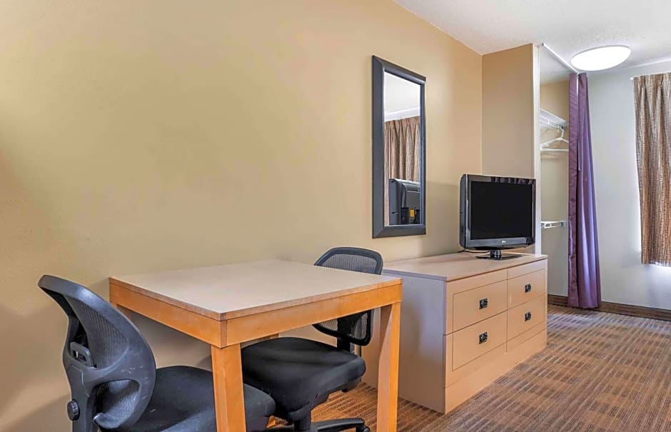 Extended Stay America Suites - Cincinnati - Blue Ash - Kenwood Road