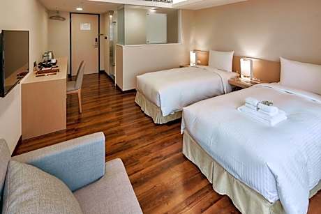 Twin Room with City View