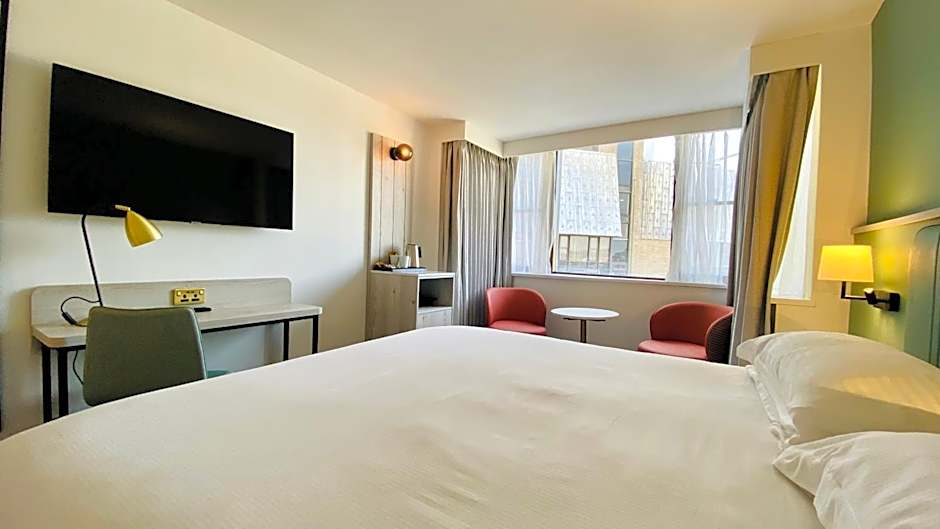 Photo 1 of 4 of Double Room