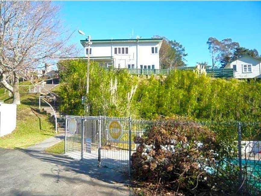 Opal Hot Springs & Holiday Park