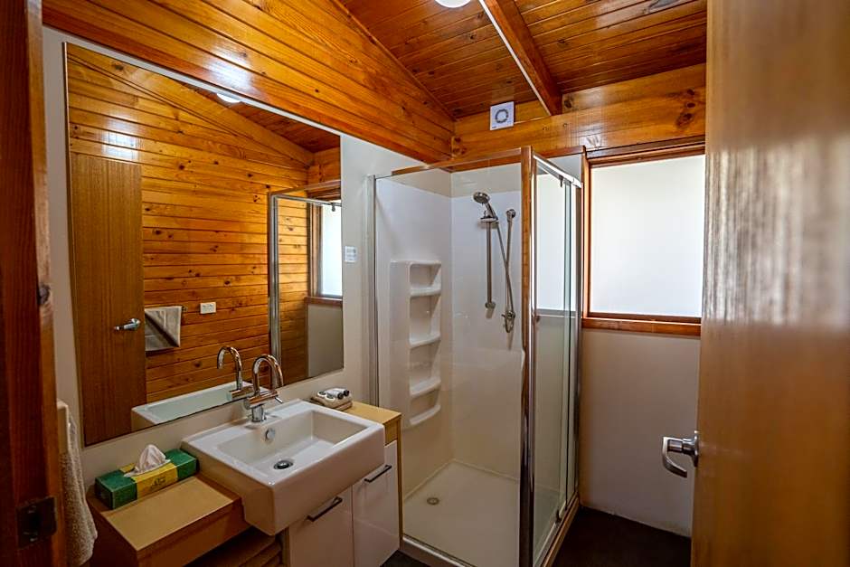 Stewarts Bay Lodge