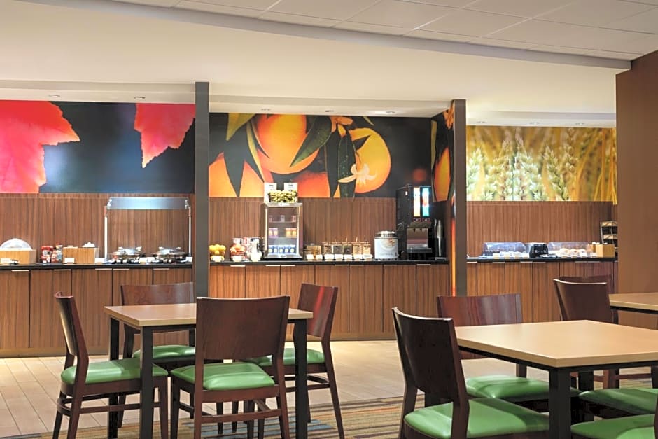 Fairfield Inn & Suites by Marriott London